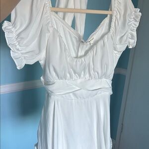 Elegant White Dress with Puff Sleeves romper